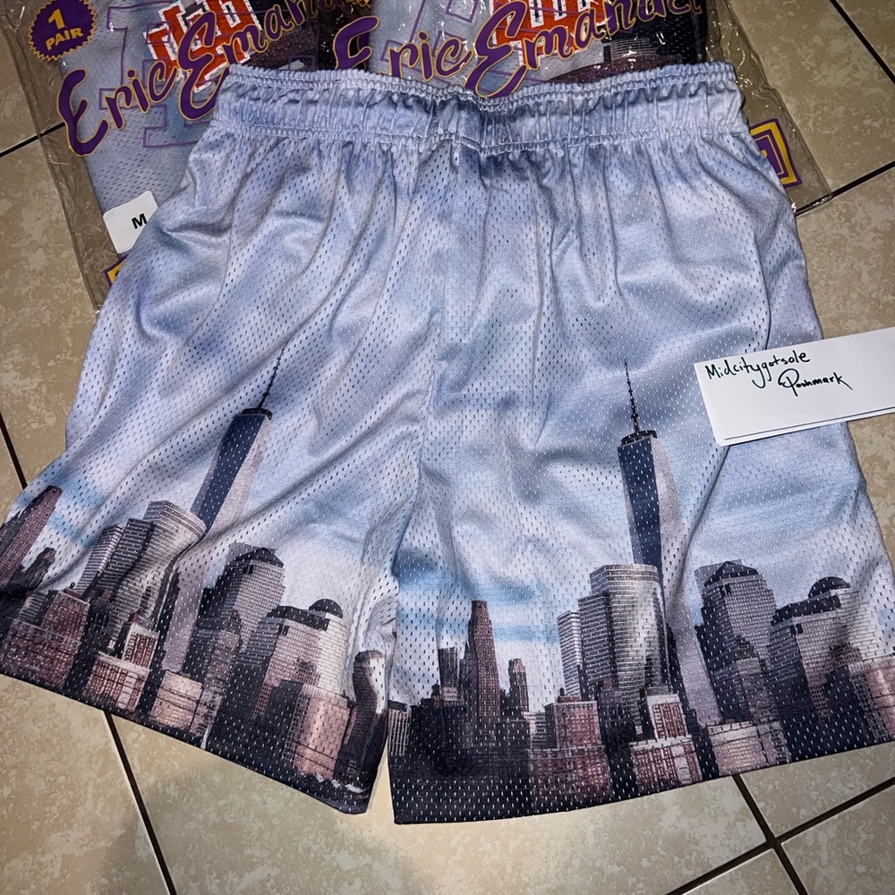 AUTHENTIC Eric Emanuel Shorts - Picture 2 of 5